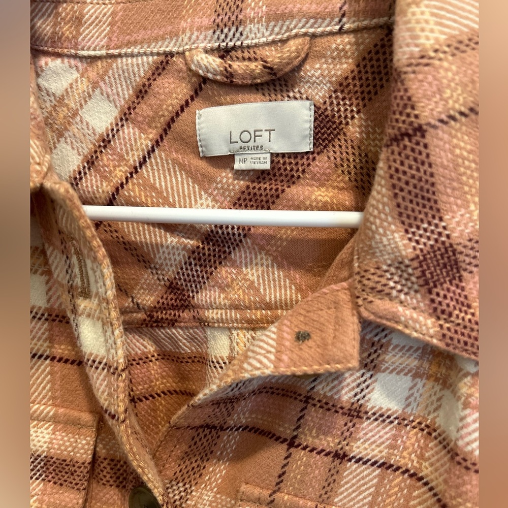 Loft Mauve Plaid Button Down Shacket Medium Petite - image 3
